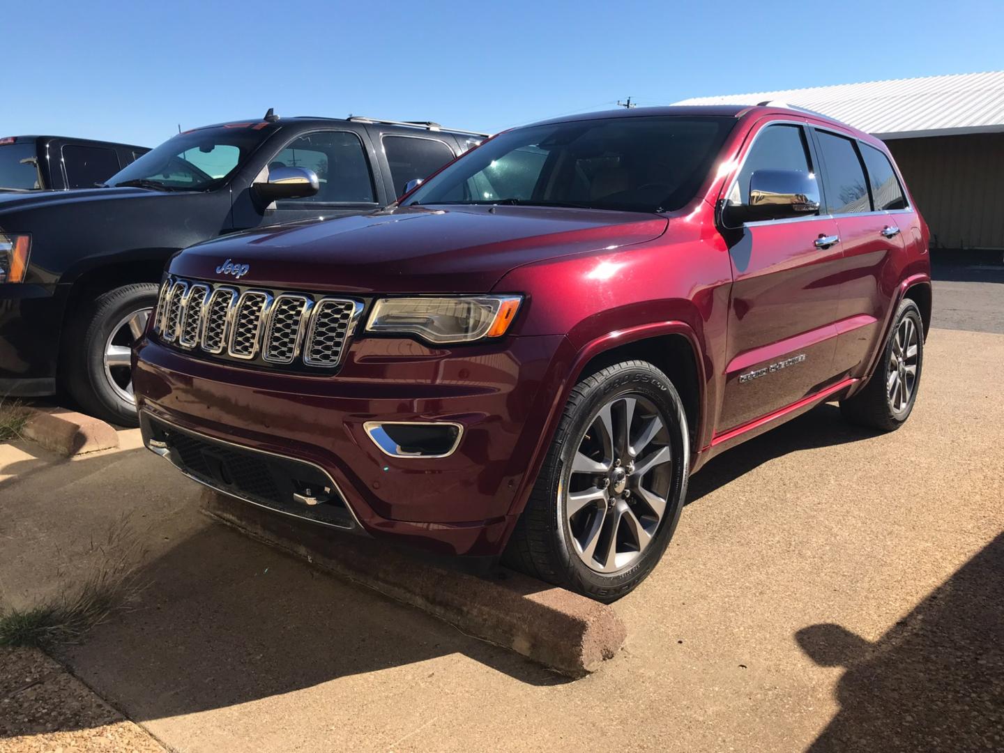 2017 MAROON Jeep Grand Cherokee (1C4RJFCT8HC) with an 5.7L V8 OHV 16V engine, 8-Speed Automatic transmission, located at 533 S Seven Points BLVD, Seven Points, TX, 75143, (430) 255-4030, 32.313999, -96.209351 - Photo#0